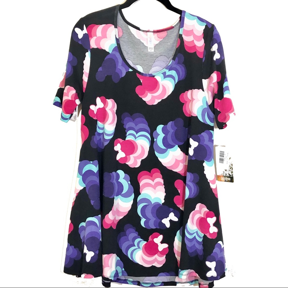 ‼️LAST CALL‼️Mickey & Minnie Perfect T—Size M—NWT